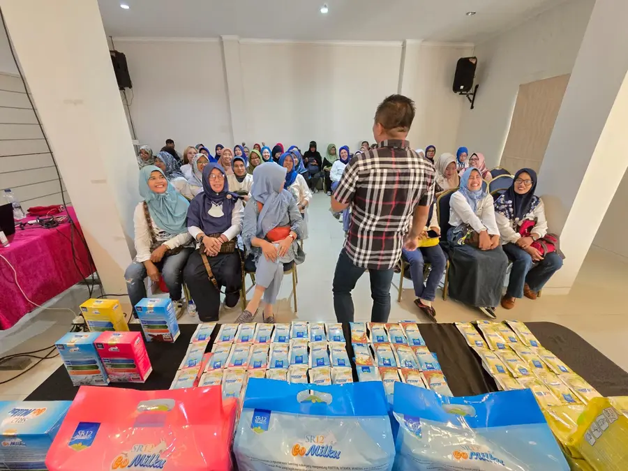Suasana edukasi produk dan peluang usaha